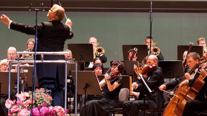 Vanemuise s&uuml;mfooniaorkestri kontserdihooaeg 2014/15