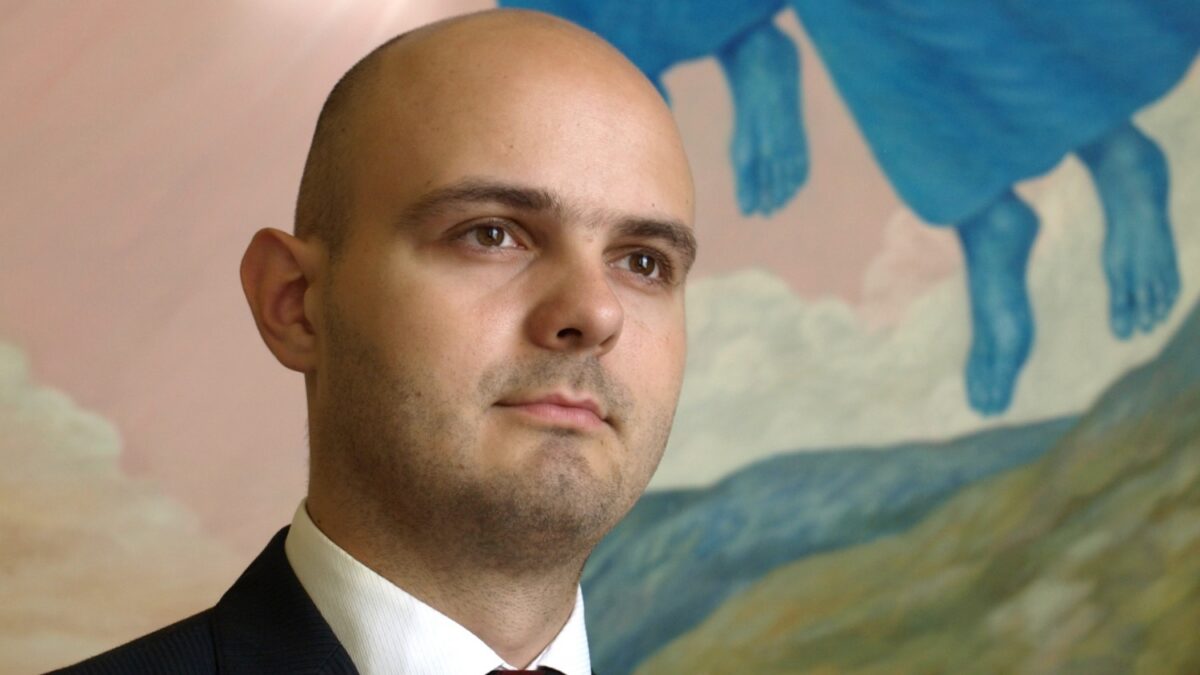 Uue tee alguses. Intervjuu Kristjan Hallikuga