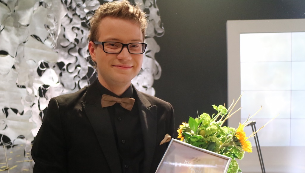 Suure formaadiga Sten Heinoja. Saatesari &ldquo;Klassikat&auml;hed&rdquo; ETVs