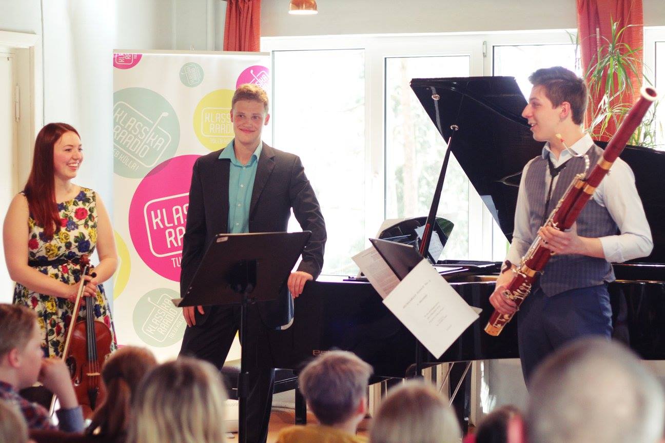 Merike Heidelberg, Georg Mirek King ja Jakob Peäske Elva muusikakoolis.