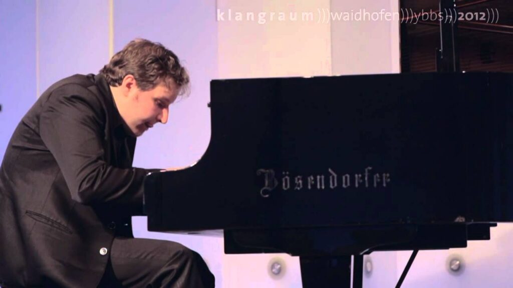 Tšehhi pianist Lukáš Vondráček võitis kuninganna Elisabethi konkursi