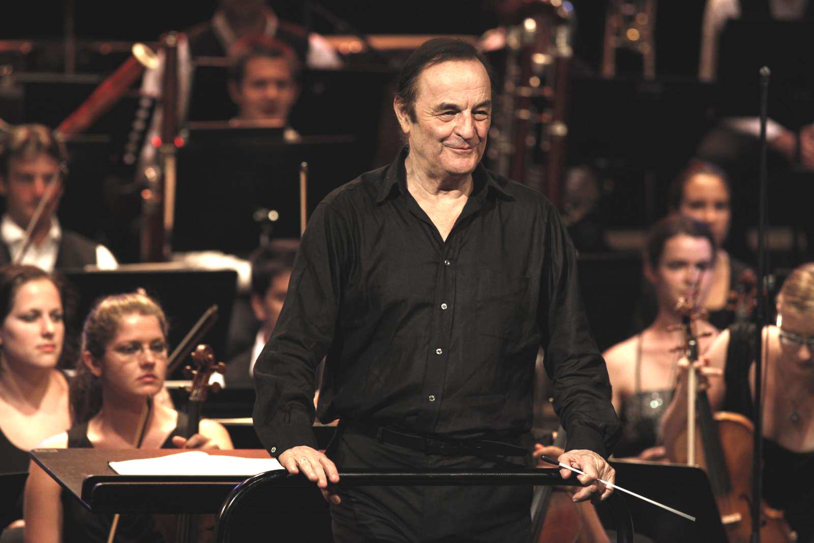Charles Dutoit on ka Verbier’ festivaliorkestri muusikadirektor. FOTO ALINE PALEY / VERBIER’ FESTIVAL