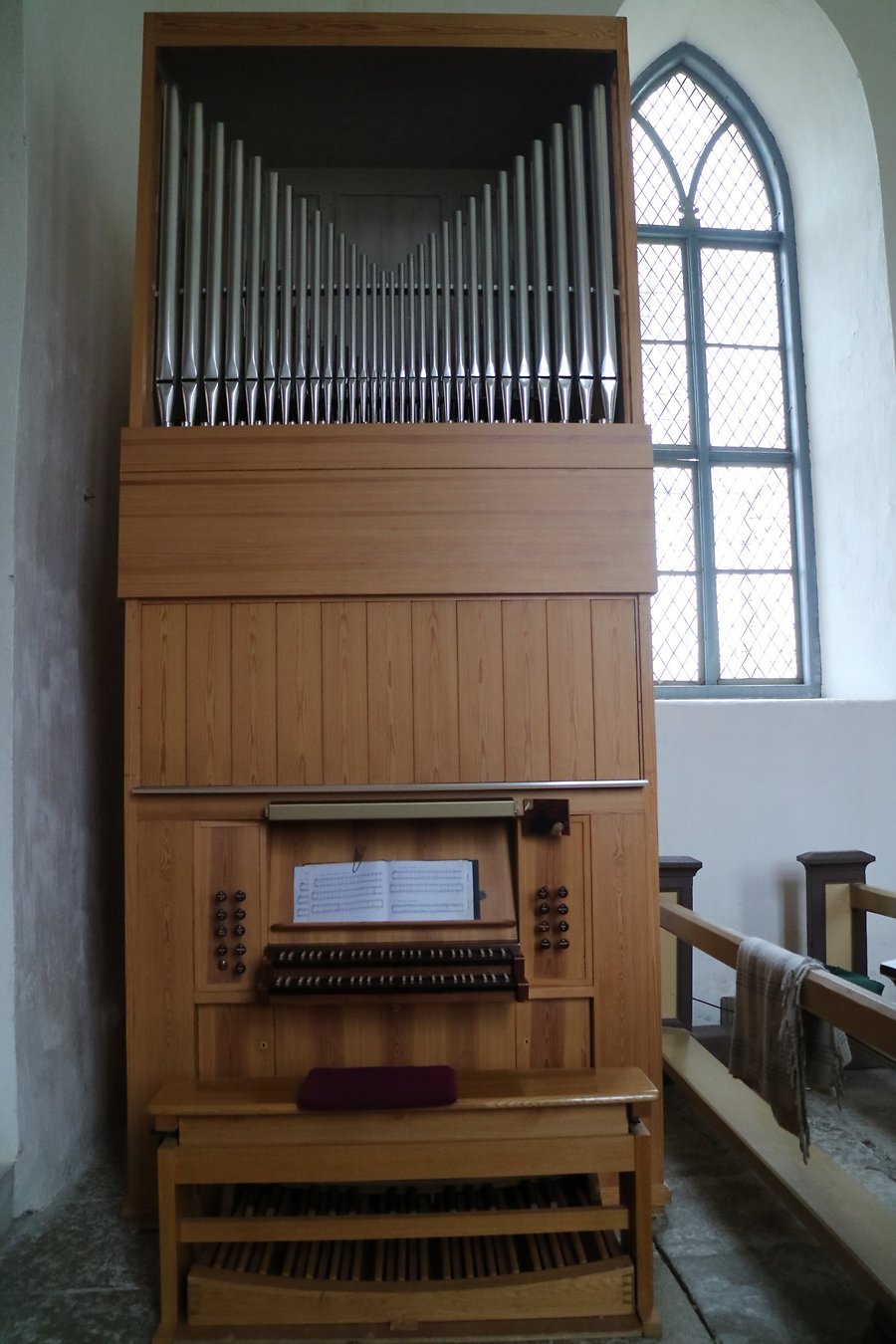 Pühalepa kiriku orel