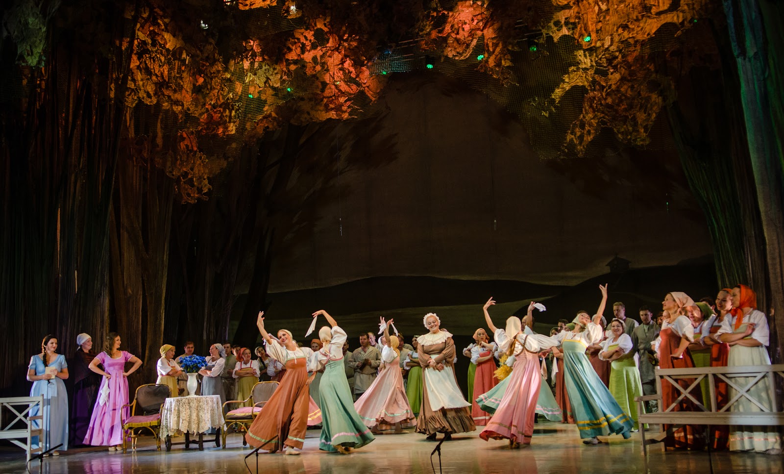 Valgevene Rahvusliku Akadeemilise Suure Ooperi- ja Balletiteatri klassikaline ja suurejooneline “Jevgeni Onegin”. FOTO HEITI KRUUSMAA