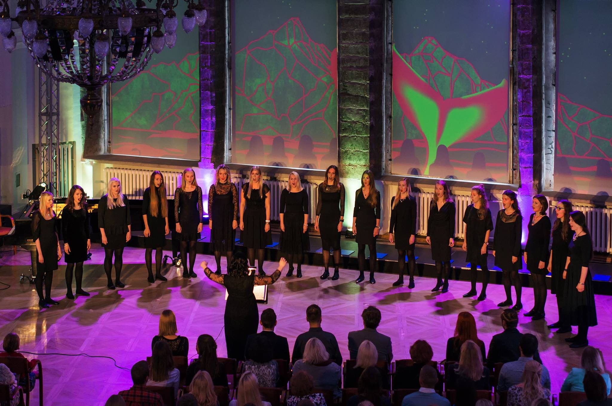 Sireeni eripära ja tugevus on oma “kaubamärgi” igakülgne kujundamine, kontserdi pealkirjast saali atmosfäärini. FOTO IVO KRUSTOK