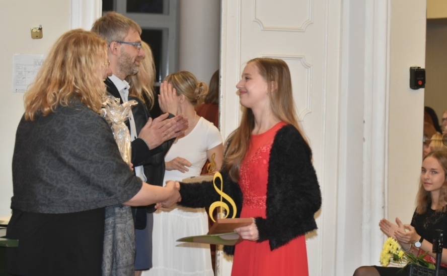 Võluhäält otsides ja leides