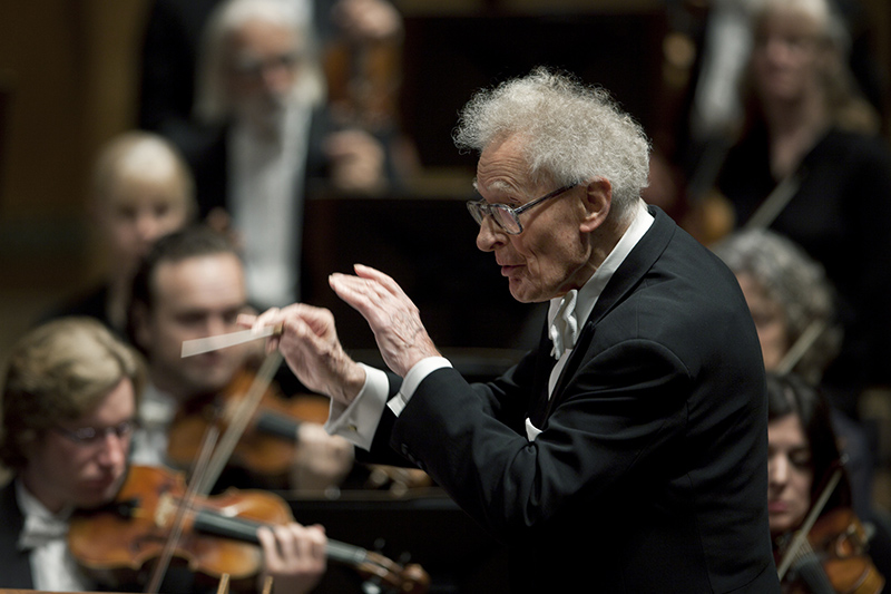 Suri dirigent Stanisław Skrowaczewski