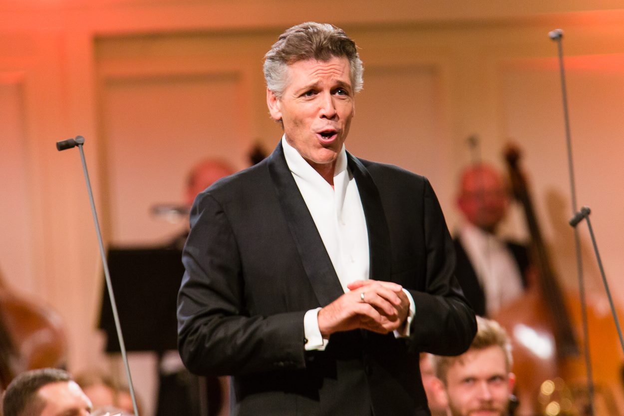 Thomas Hampson Estonia kontserdisaalis. FOTO ERSO