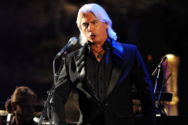 Suri Dmitri Hvorostovski