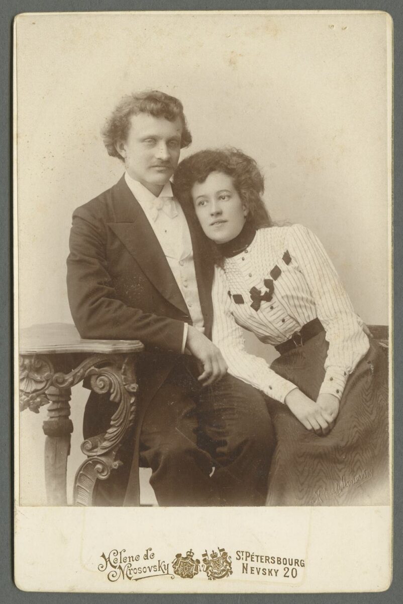 Kasvagu, õitsku meie isamaa – kui ka ainult helides.
Rudolf Tobias küsib ja vastab