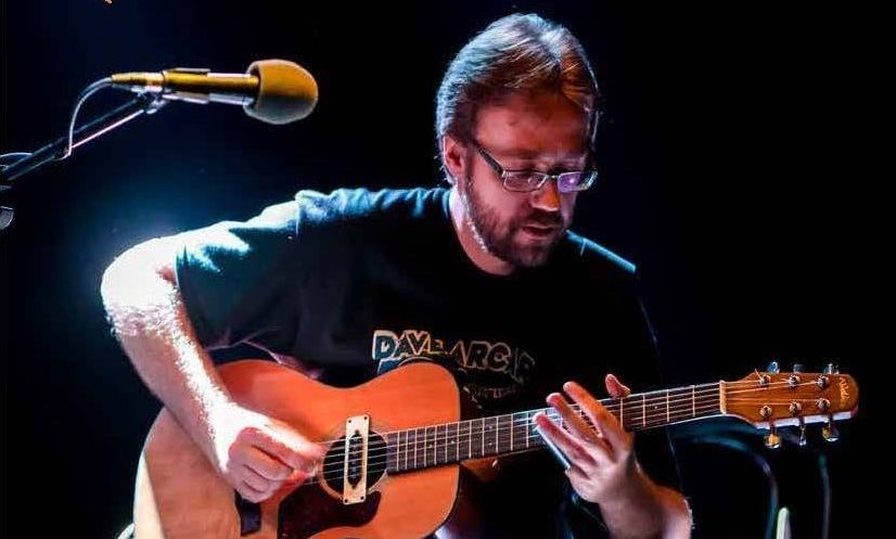 Eesti muusiku Andres Rootsi edu Suurbritannias