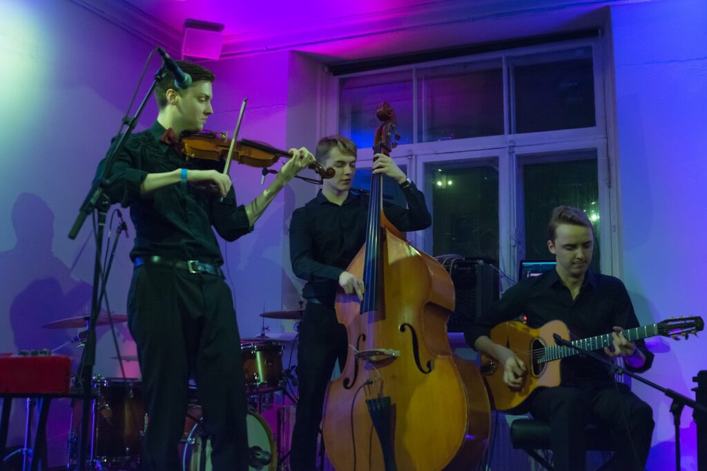 Noore jazzi taimelava