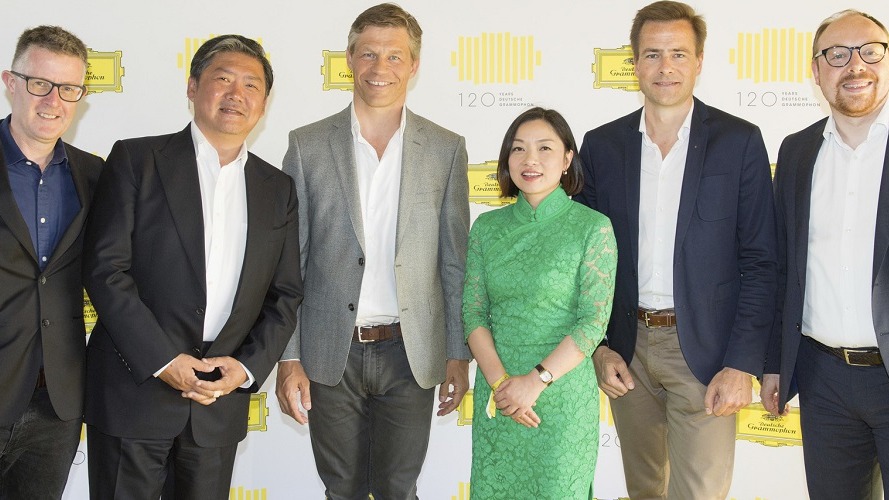 Shanghai sümfooniaorkester sõlmis plaadilepingu Deutsche Grammophoniga