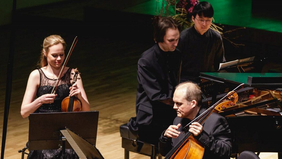 Interpreetide &uuml;levaaten&auml;itus