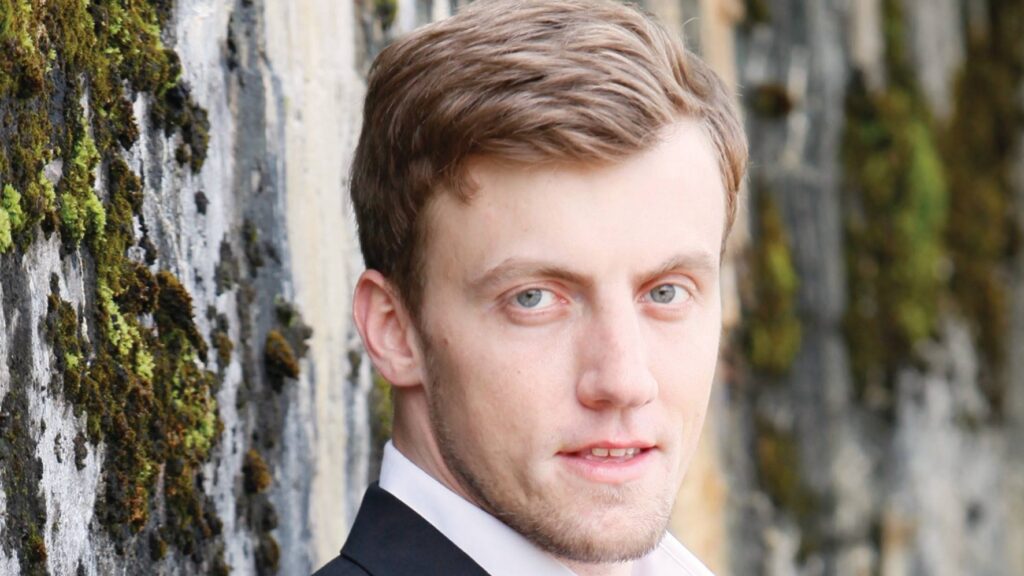 &Otilde;htu Orlovi salongis