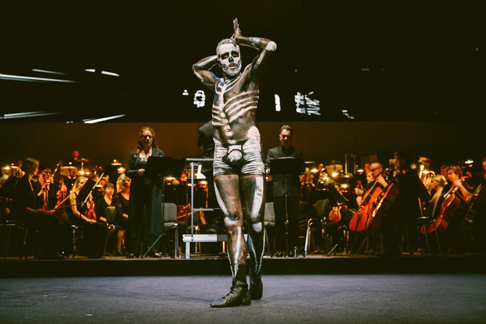 Iga festival on eriline. P&auml;rdi p&auml;evade muusikalavastused Noblessneri valukojas