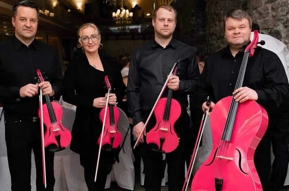 Pink String Quartet deb&uuml;teeris Saksamaal