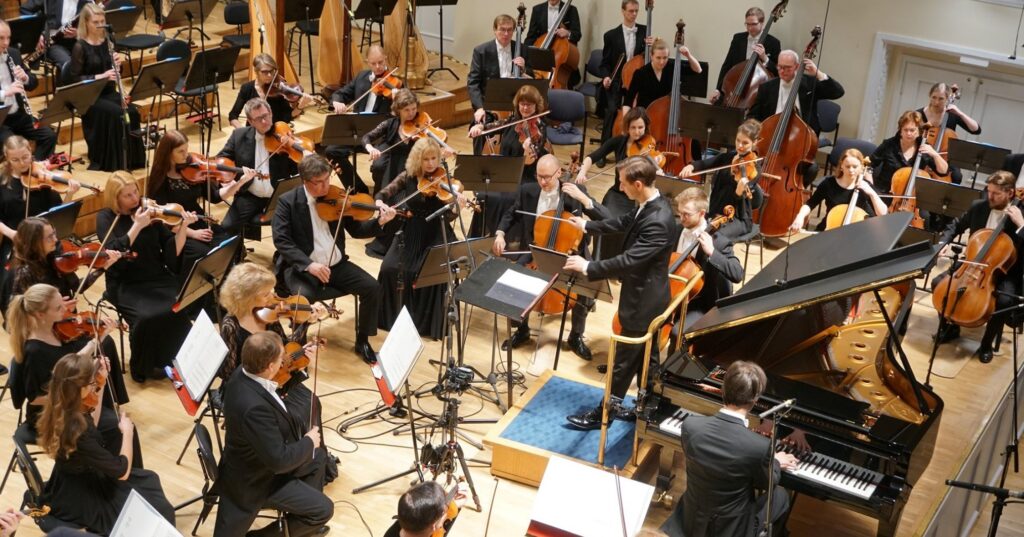 Kaks kontserti, kaks pianisti