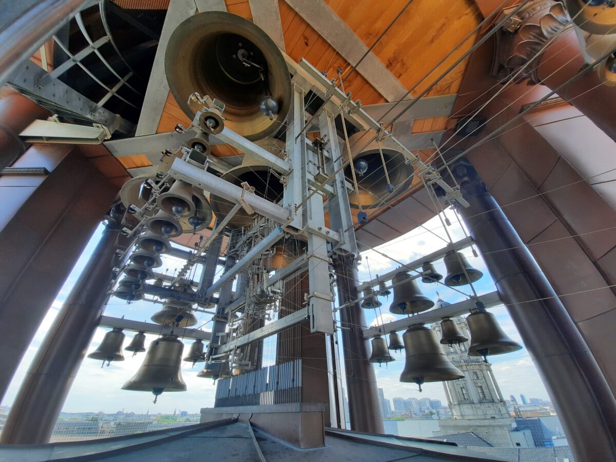 Mis on kariljon ja kes on kariljonist?