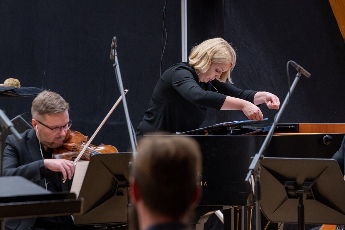 &ldquo;Kaose ilu&rdquo; ilus l&otilde;petus ansamblilt YXUS