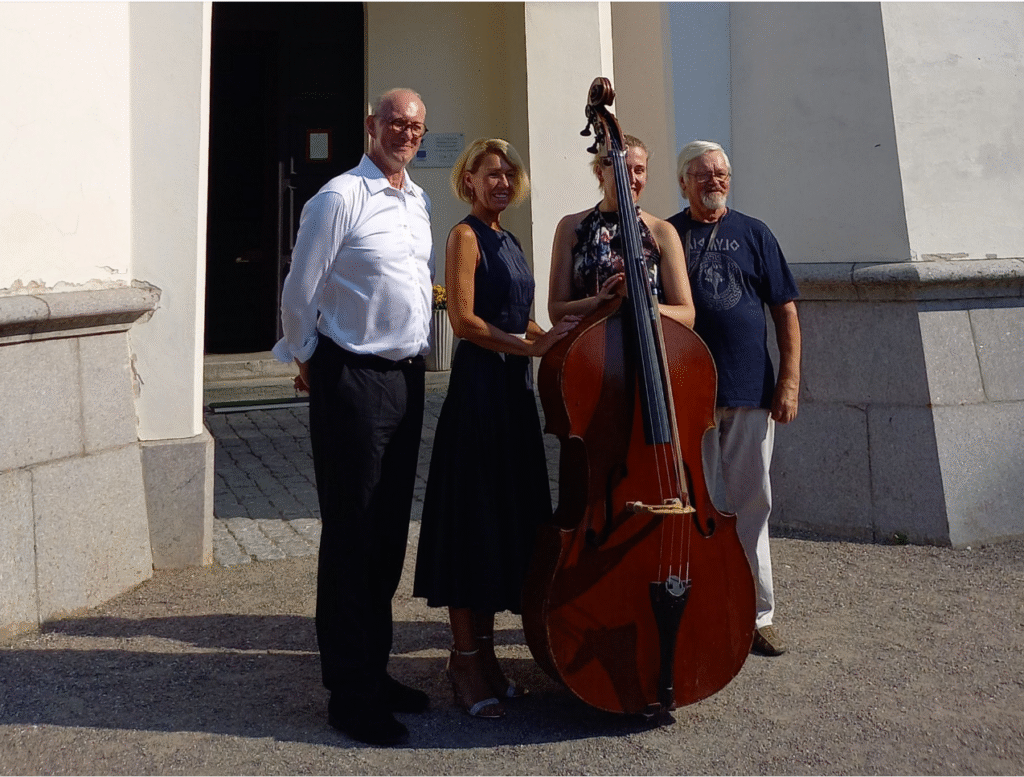 Juhan Aaviku kontrabassikontserdi esiettekanne