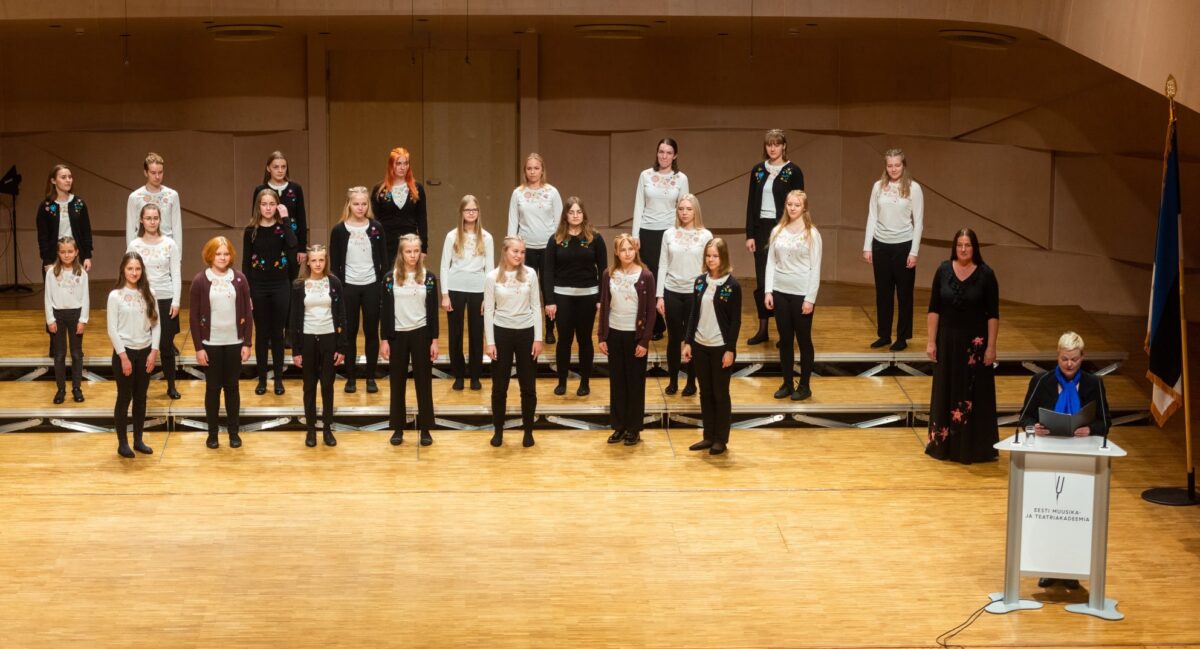 Lauljate liit t&auml;histas 100. aastap&auml;eva