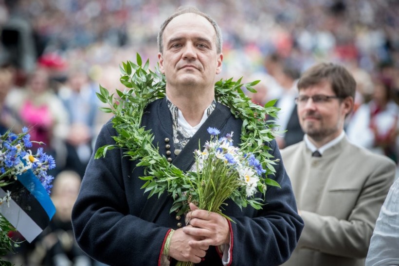 Olla eelk&otilde;ige inimene ja j&auml;&auml;da inimeseks. Intervjuu Hirvo Survaga