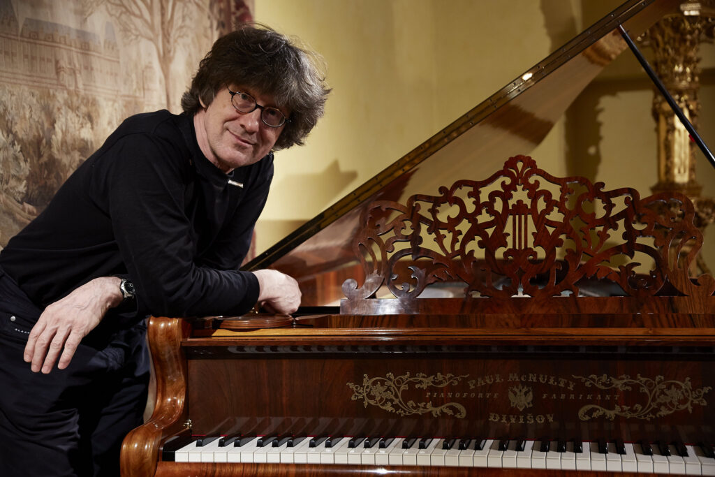 Paul McNulty &ndash; mees, kellel on nii kuldsed k&auml;ed, aju kui ka s&uuml;da