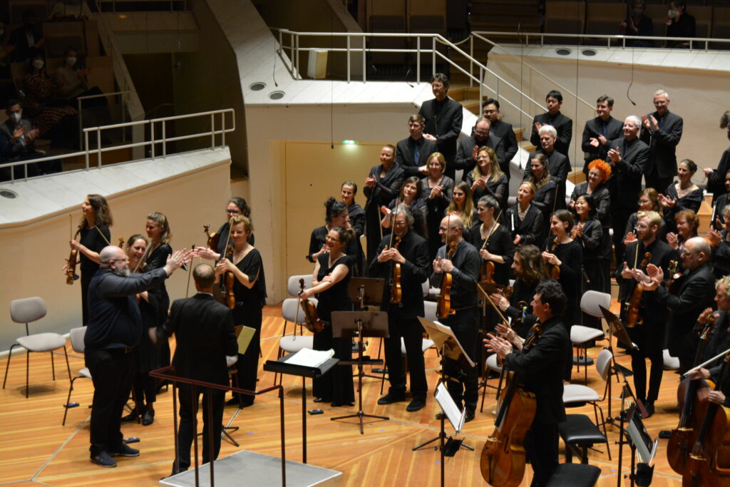 J&uuml;ri Reinvere &ldquo;Ismaeli v&auml;ljaheitmine&rdquo; kui aja s&uuml;mbol