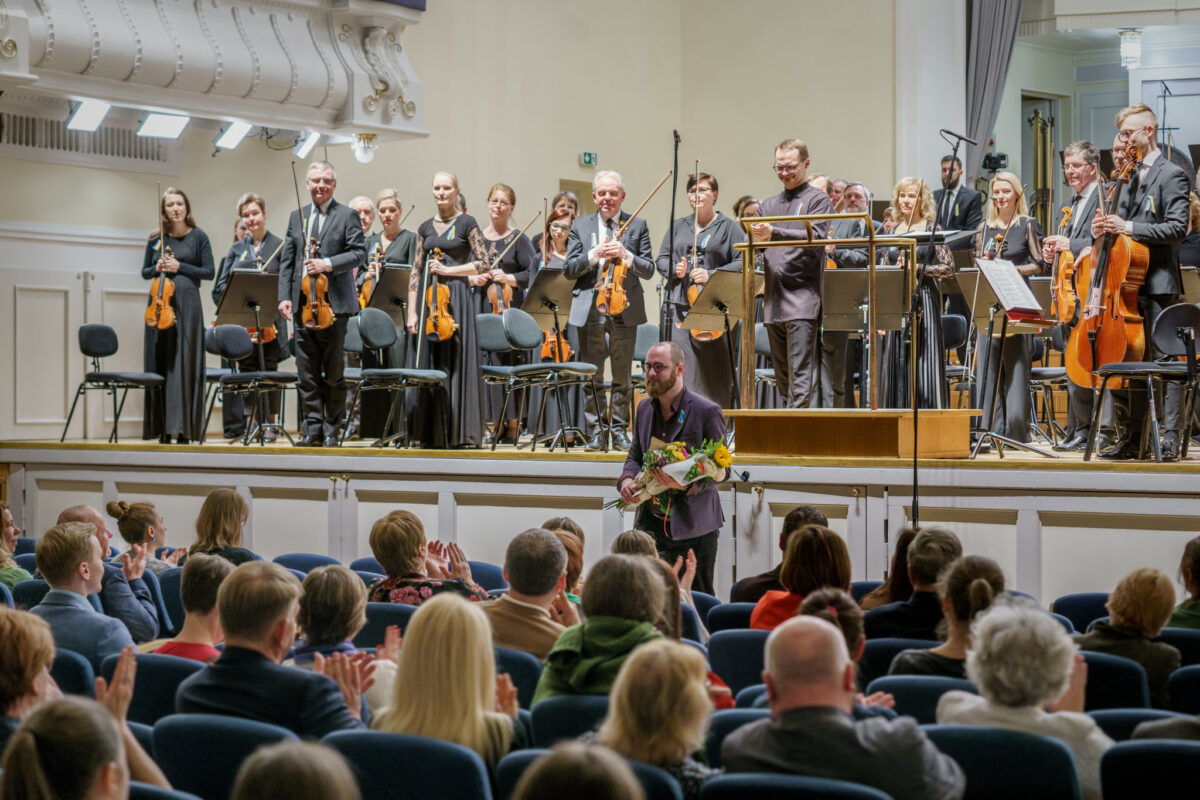 Eesti uuest muusikast spirituaalse ja kvaasimarksistliku perspektiivi kaudu