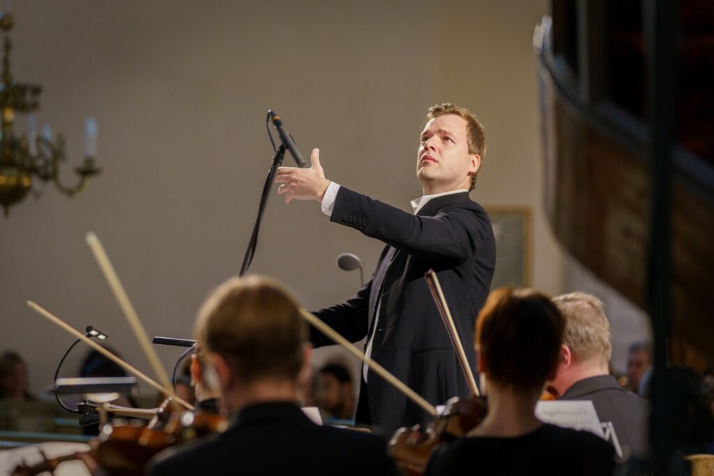 T&otilde;nu K&otilde;rvitsa &ldquo;Tiibade h&auml;&auml;l&rdquo; &ndash; inimlikult s&uuml;vapuudutav