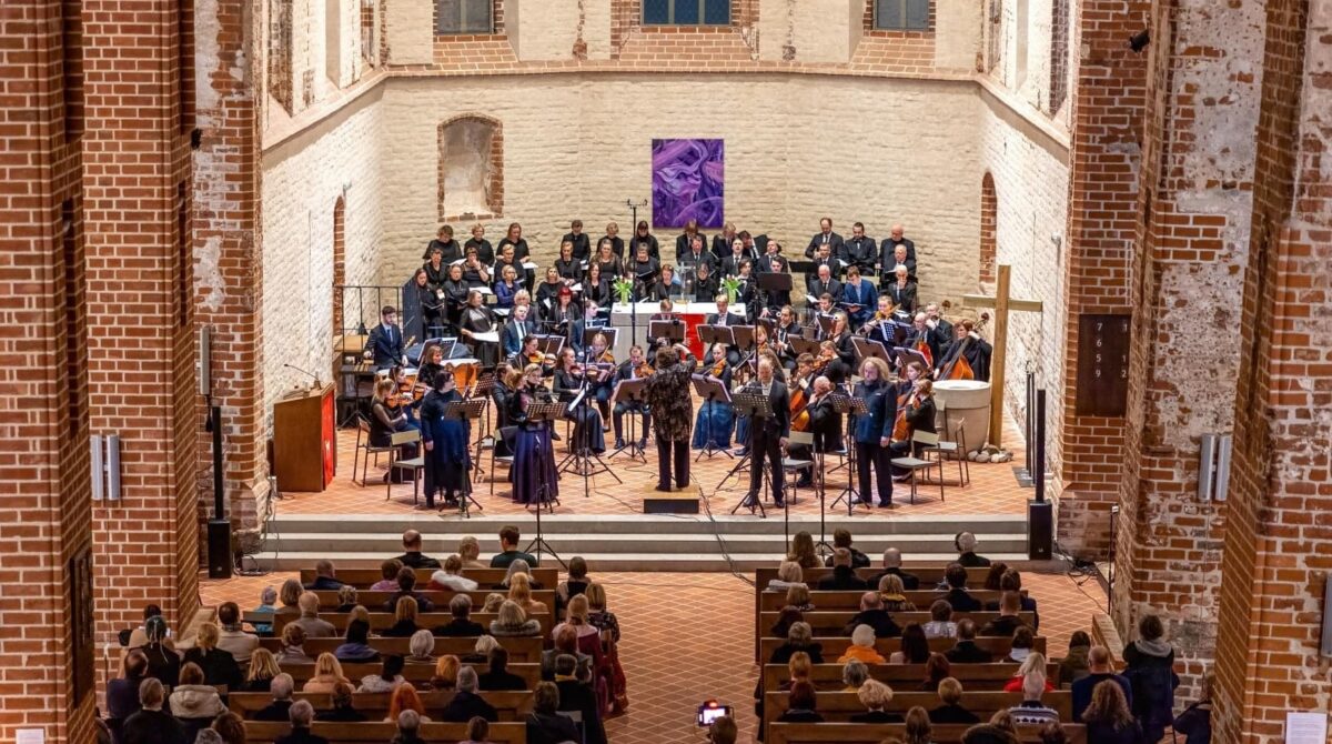 Vastandite koosm&otilde;just