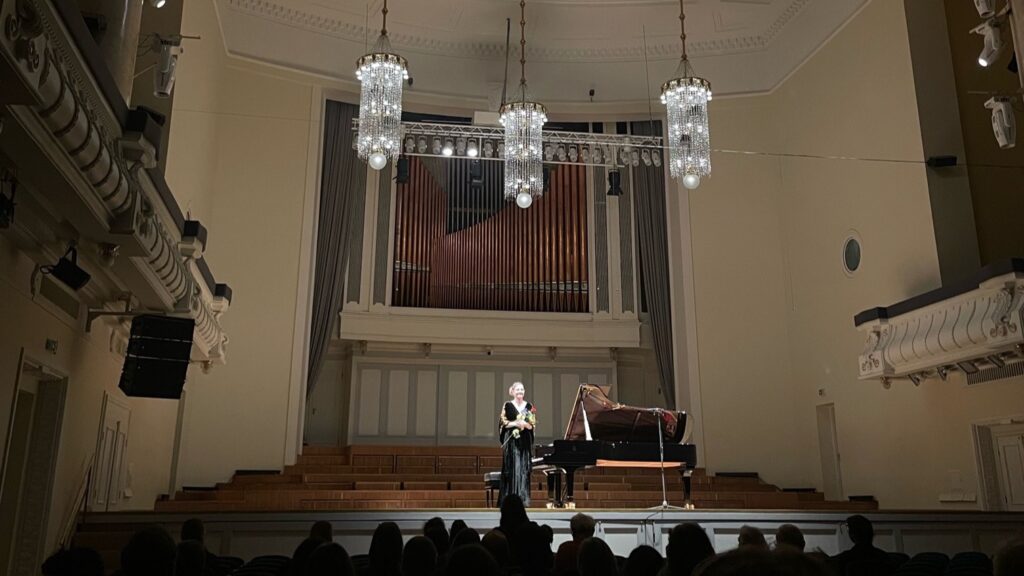 Eleegiline ja eestilik p&uuml;hendus Rahmaninovile