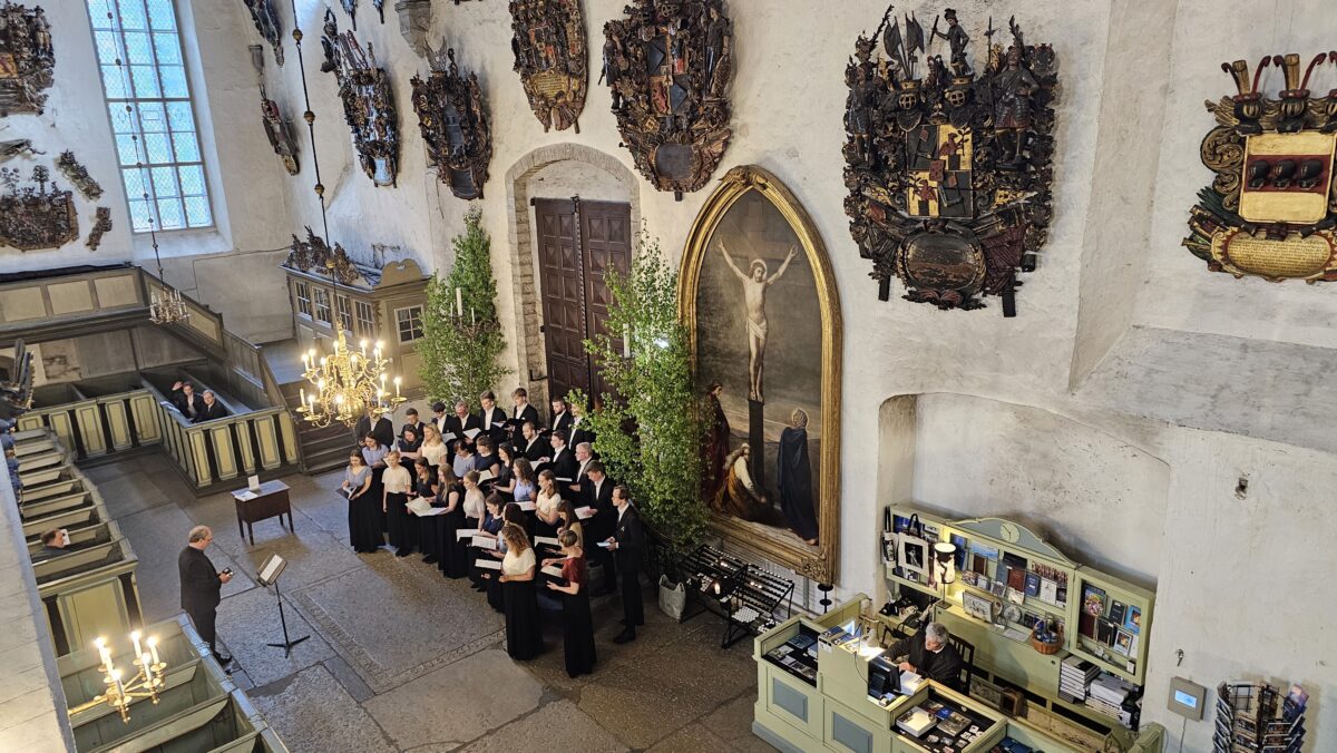 Kreek & Bruckner kammerkoori Kolm Lindu esituses