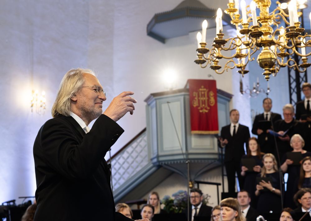 In magnis voluisse sat est. Eesti muusika pidup&auml;evad Hiiumaal &ndash; Rudolf Tobias 150