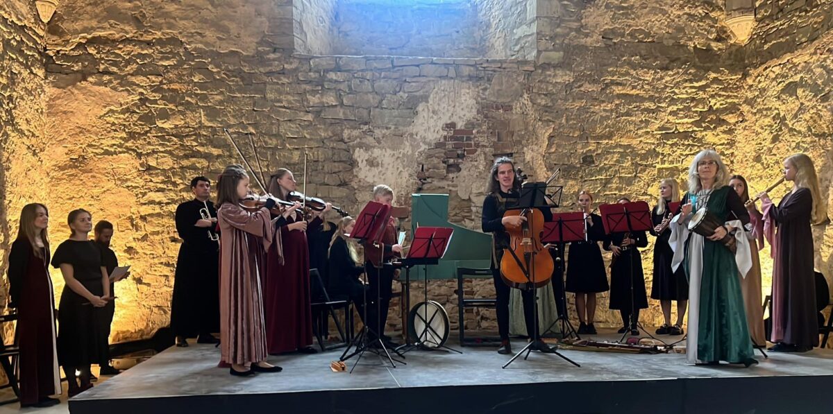 Loomingulisus, entusiasm ja distsipliin &ndash; Kiili vanamuusikaansambel 20