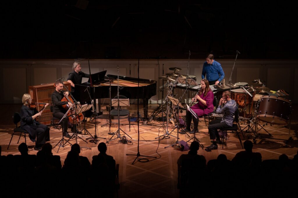 Ansambel U: s&uuml;nnip&auml;evakontsert ilma kreemivahus tordita