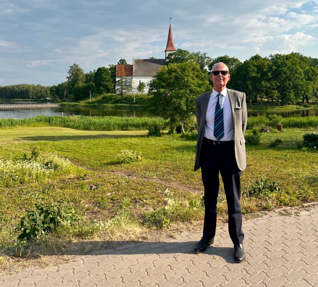 Tere! Mina olen Artur Kapi t&uuml;trepoeg. Intervjuu Arthur Intelmanniga