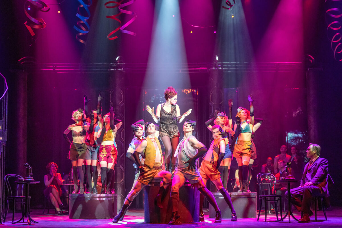 Vana kabaree hoiatus