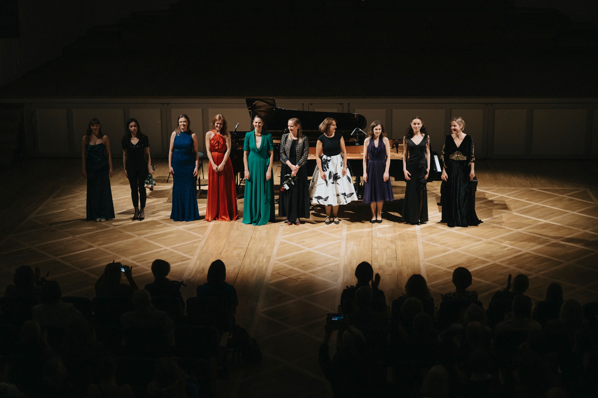 “Klaveril ainult tüdrukud” – osa eesti pianismi naiskonnast. FOTO GUNNAR LAAK