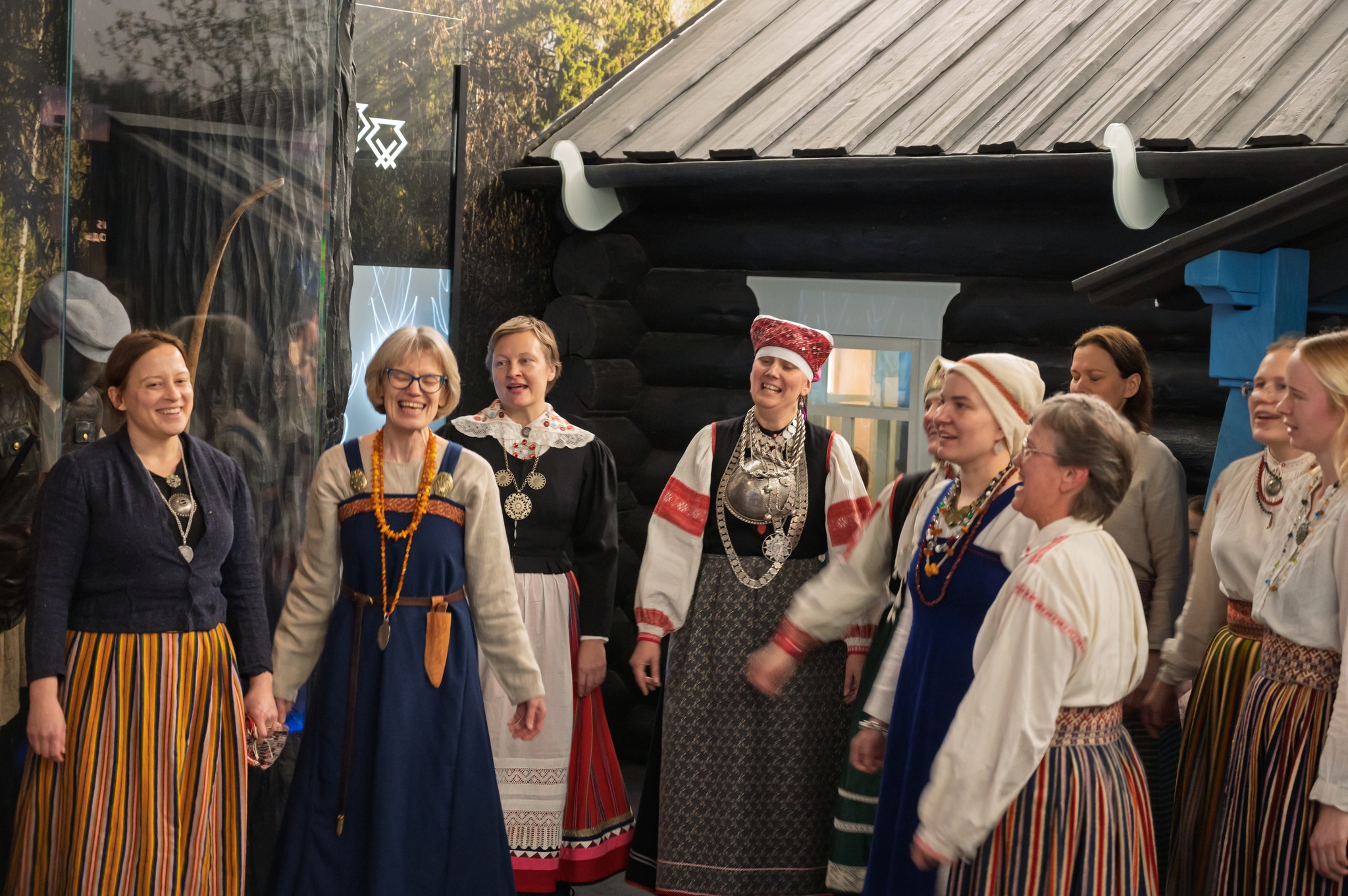 Hetk Väikese Hellero juubelipeolt ERMis, vasakult teine Janika Oras.