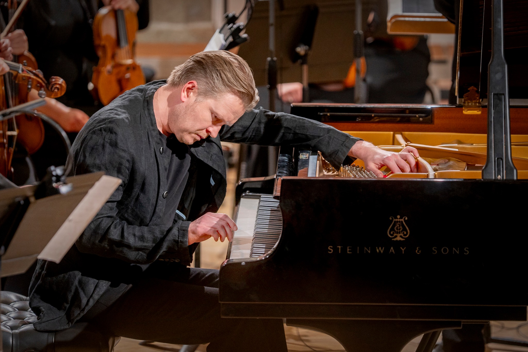 Kristjan Randalu oma autorikontserdil. FOTO RENE JAKOBSON