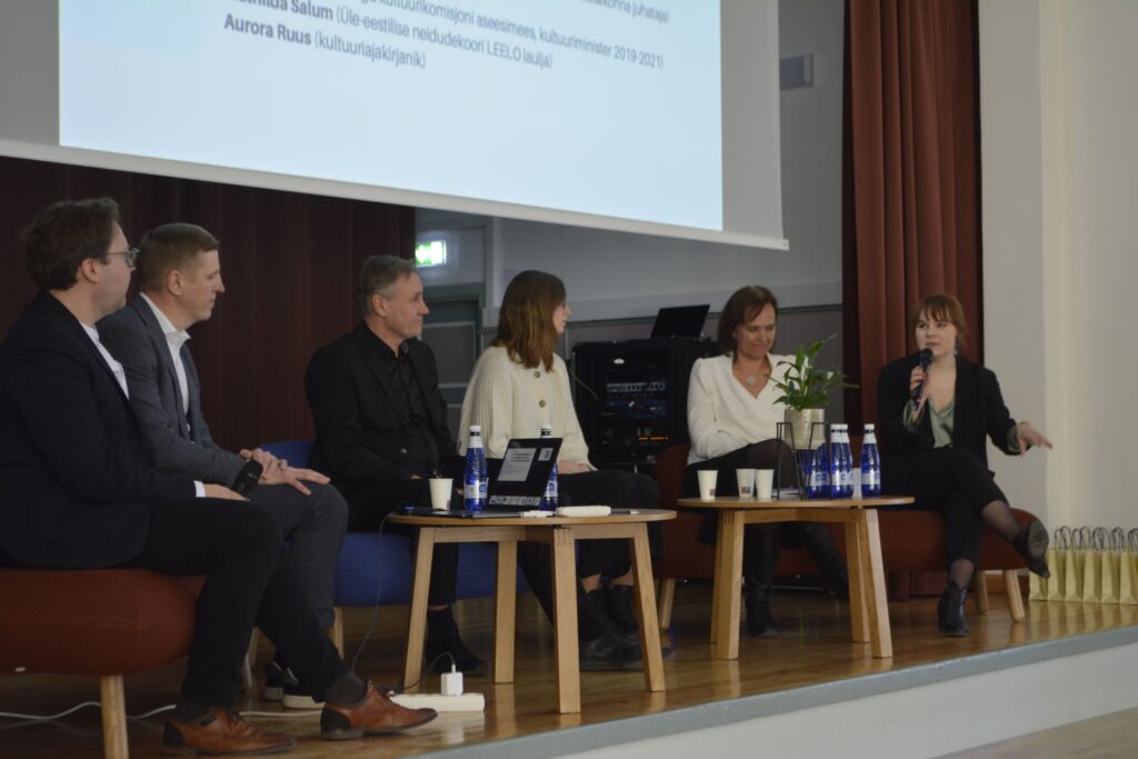 &Uuml;le-eestilisel koorijuhtide foorumil arutati koorimaastiku olulisi k&uuml;simusi