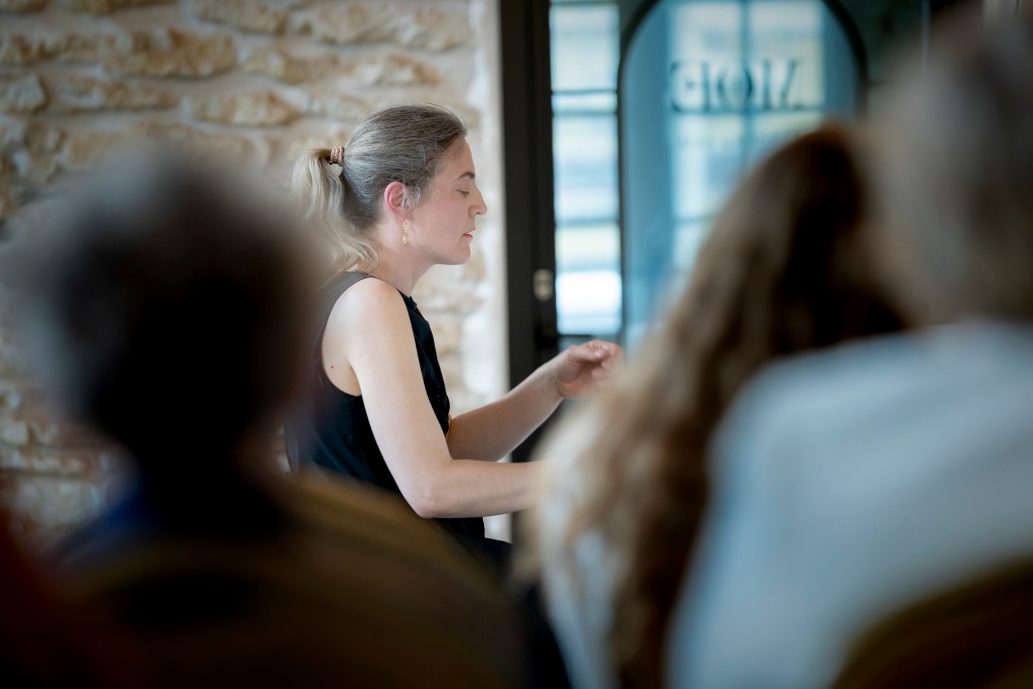 Age Juurikas esitamas Tubina muusikat.