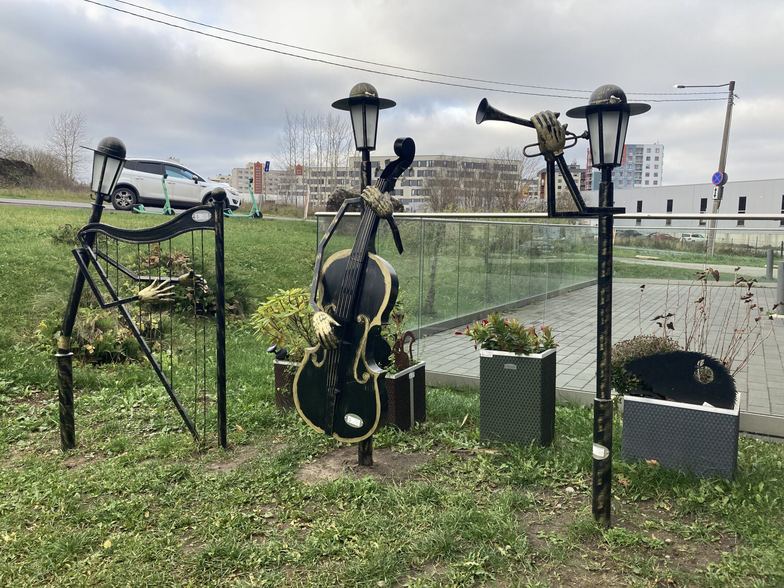 Muusikalised lambid Light and Decor hoovis.