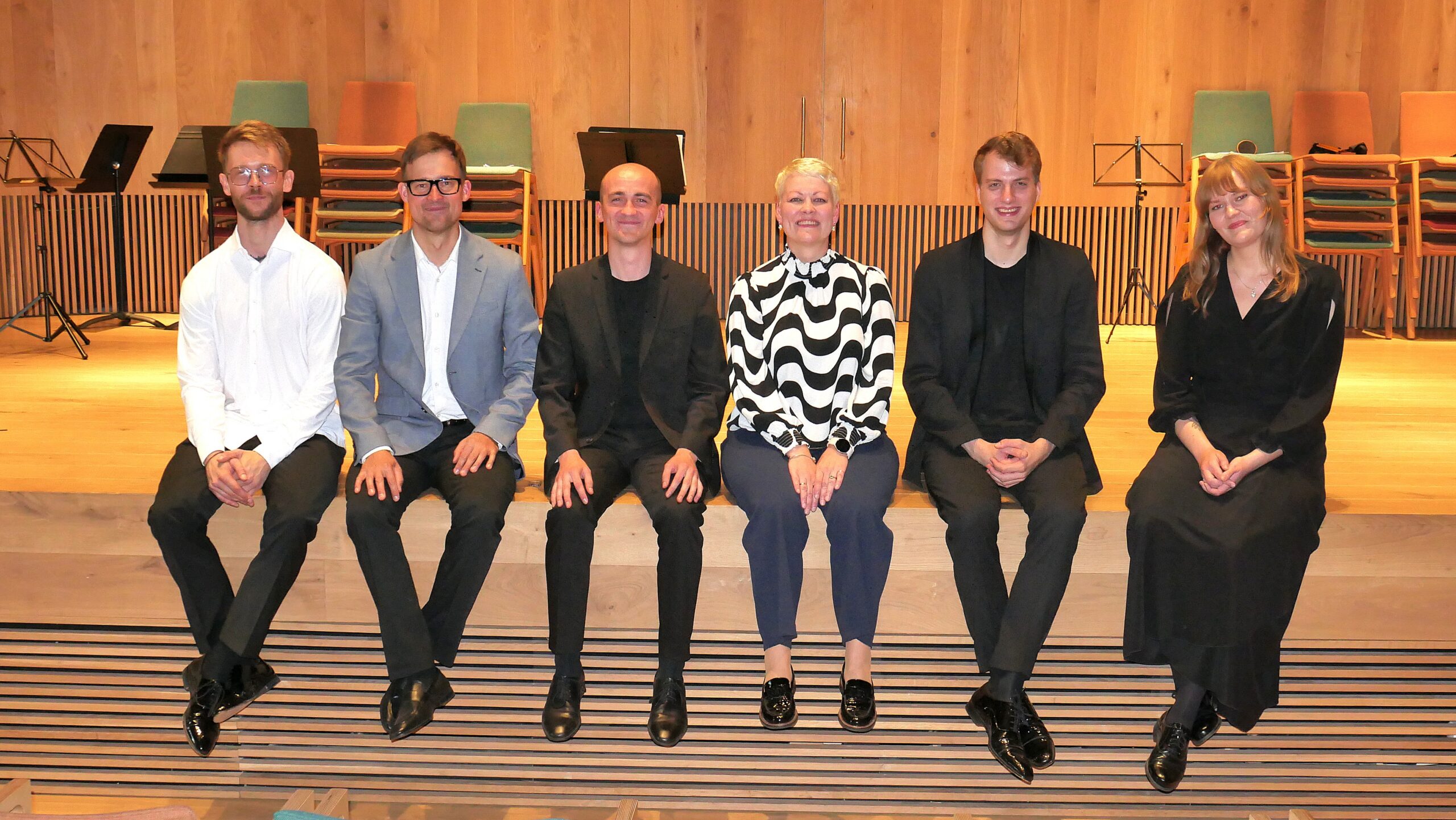 Lõppkontserdil Arvo Pärdi keskuses: Theodor Sink, Indrek Leivategija, Johannes Välja, Helen Ott, Marcel Johannes Kits ja Kärt Rannik.  FOTO SERGEI ZINOVJEV