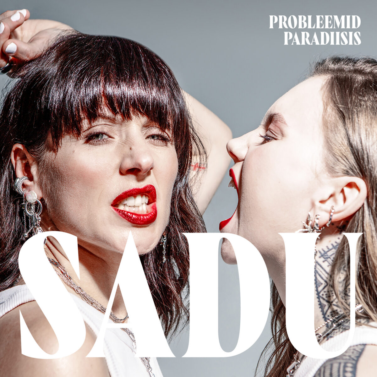 SADU. &ldquo;PROBLEEMID PARADIISIS&rdquo;.